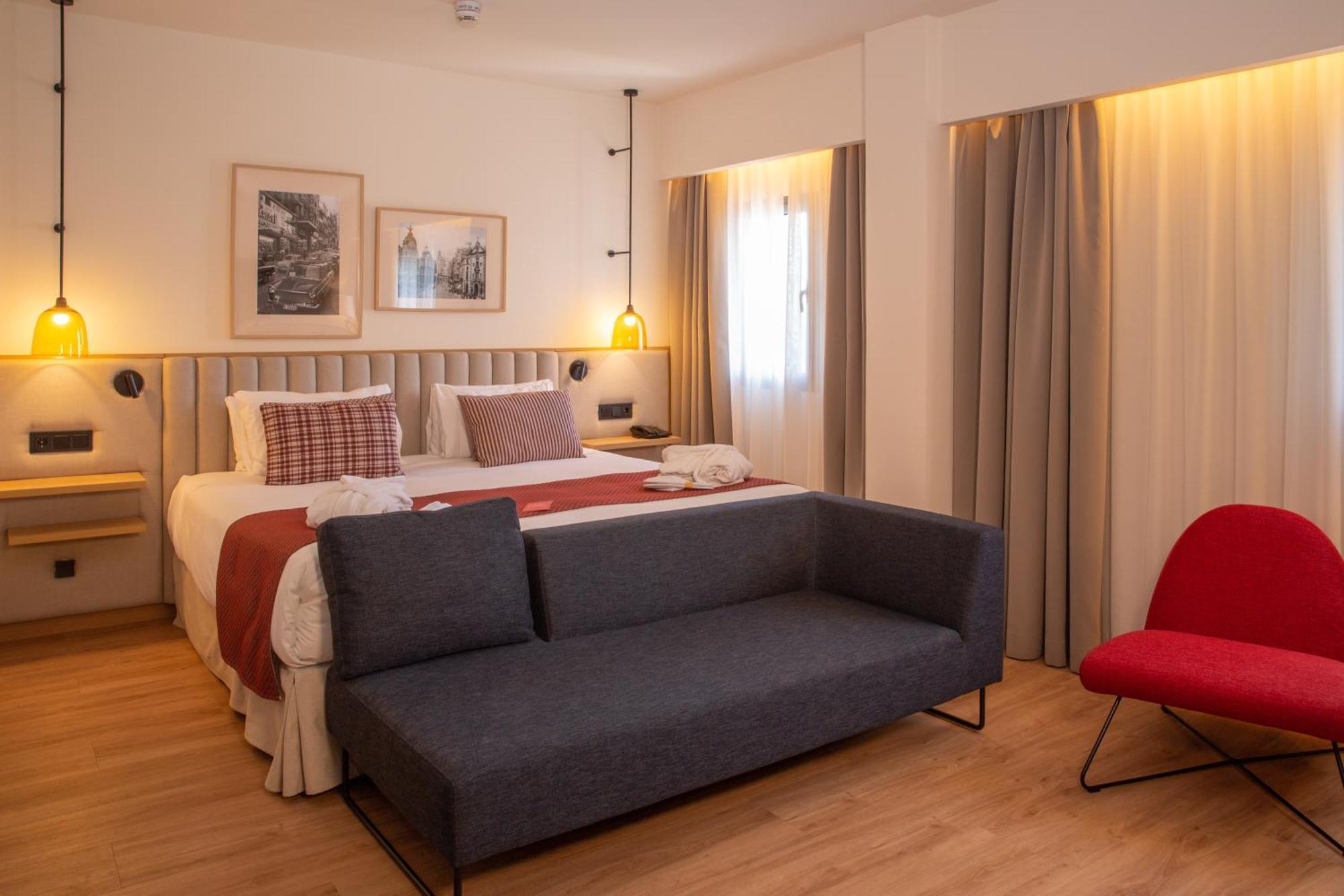 Hotel Ramada By Wyndham Madrid 4*