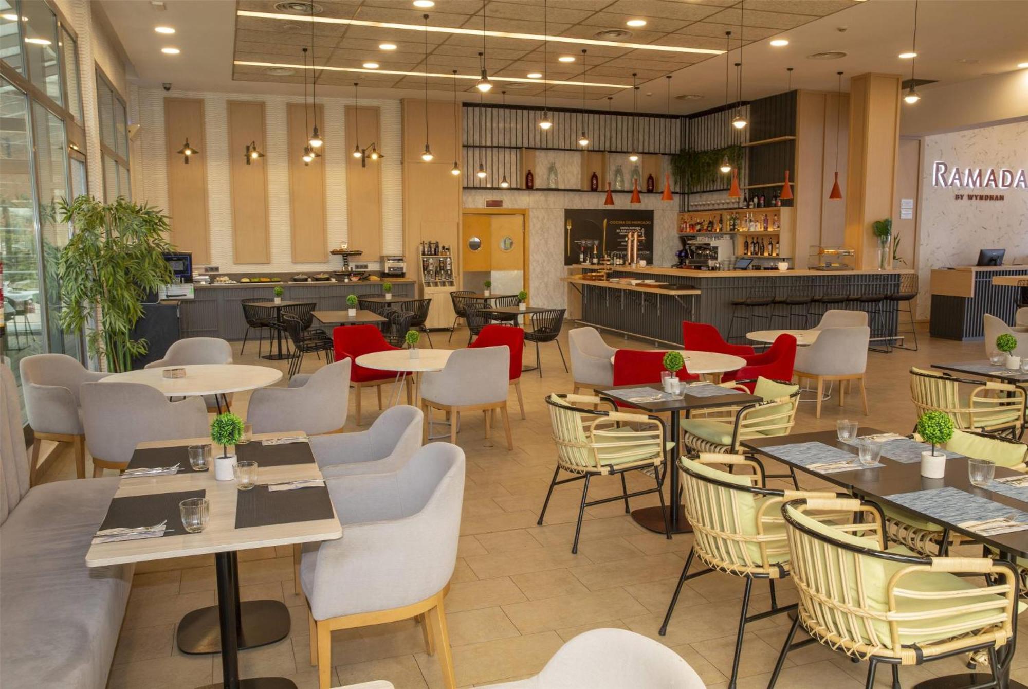 Ramada By Wyndham Madrid Hotel